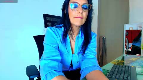 Zuzana21 online show from November 6, 1:01 pm