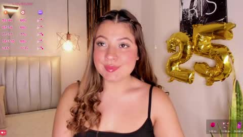 Zara online show from April 11, 7:18 pm