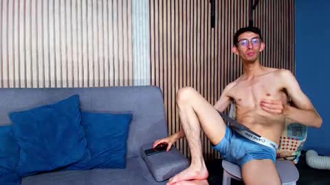 Zyro Nigth online show from November 30, 1:42 am