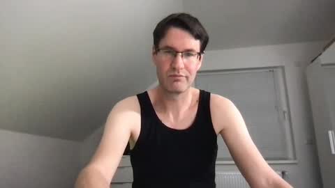 Snapshot of zzz123_cam chatting on March 4, 10:16 pm zzz123_cam online show from March 4, 10:16 pm