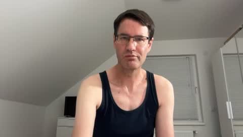 Snapshot of zzz123_cam chatting on July 17, 2:02 pm zzz123_cam online show from July 17, 2:02 pm