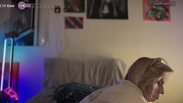 Snapshot of Mannarie_Madsinn chatting on December 8, 3:32 am Mannarie Madsinn online show from December 8, 3:32 am