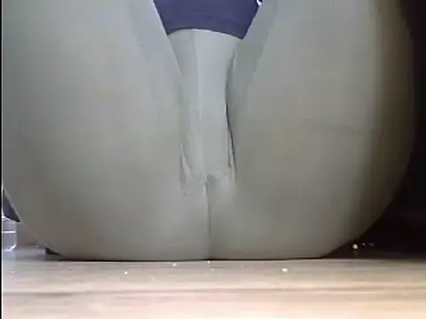 Squirtlady38 online show from March 6, 2:29 pm