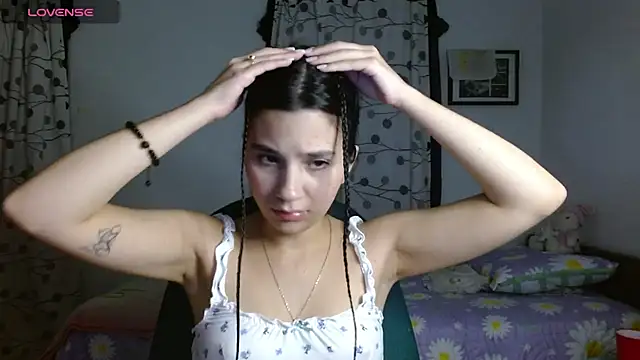 Snapshot of mia__lopez_ chatting on January 31, 4:47 am mia lopez online show from January 31, 4:47 am
