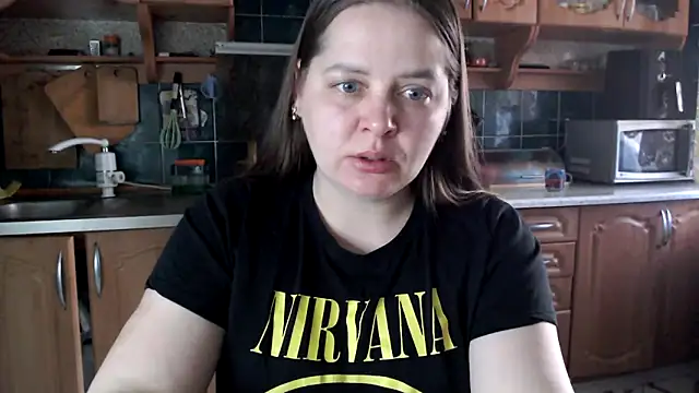 uliastar online show from April 11, 5:12 am