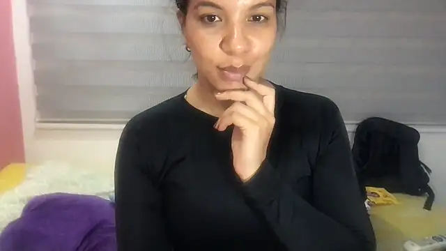 gatubelahot online show from September 15, 11:38 pm