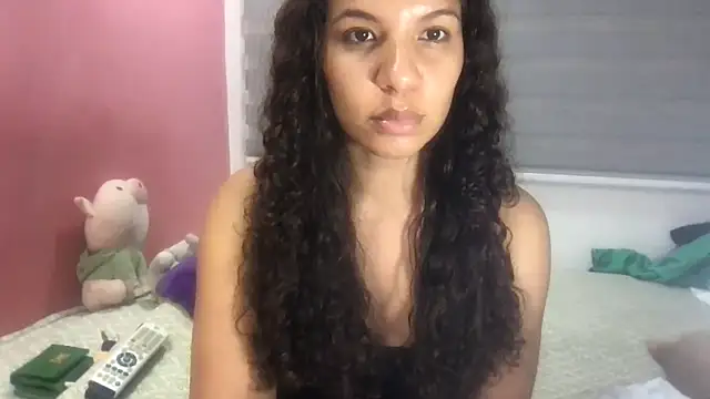 gatubelahot online show from September 24, 11:52 pm