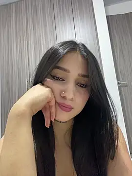 Snapshot of Hott_Hanna chatting on June 14, 5:20 am Hott Hanna online show from June 14, 5:20 am