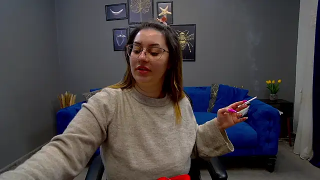 Katewalker  online show from February 5, 6:26 pm