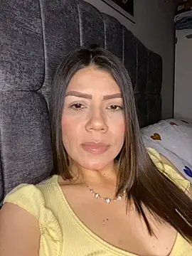 martina contreras online show from April 8, 4:12 am