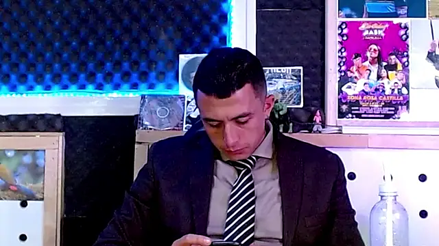 Darko0717 online show from March 12, 12:20 am