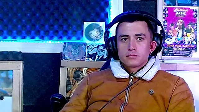 Darko0717 online show from March 15, 12:25 am