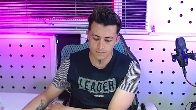 Darko0717 online show from September 11, 3:01 pm