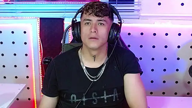 Darko0717 online show from November 1, 11:07 pm