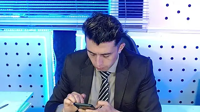 Darko0717 online show from November 18, 12:31 pm