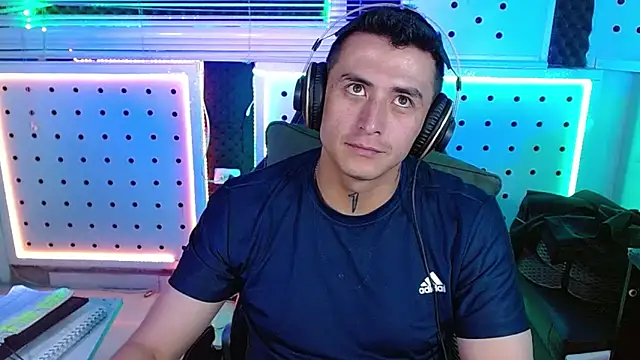 Darko0717 online show from February 17, 2:08 am