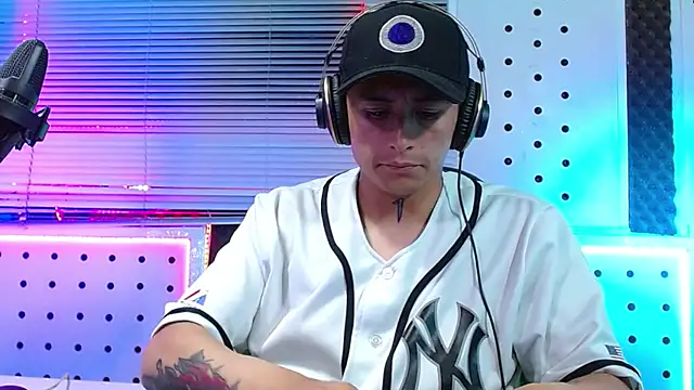 Darko0717 online show from March 30, 11:28 pm