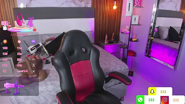 LIA ROUX1 online show from December 18, 3:01 am