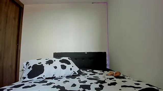 Snapshot of biiancaricoo01 chatting on January 14, 9:30 pm biiancaricoo01 online show from January 14, 9:30 pm