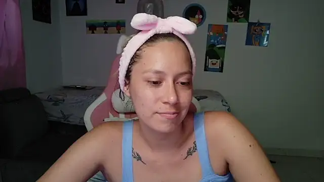 Snapshot of MommyMiaWs chatting on May 28, 10:29 pm MommyMiaWs online show from May 28, 10:29 pm