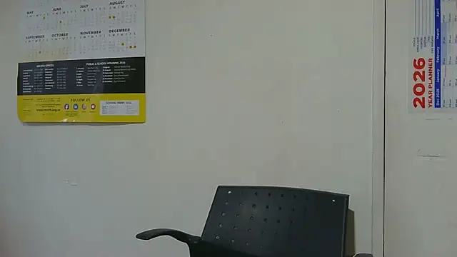 sluttylaura21 online show from February 18, 5:14 am