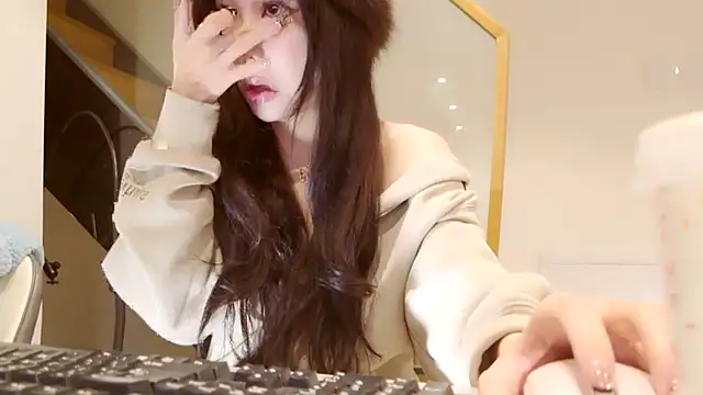 Snapshot of Serena-AU chatting on January 15, 2:13 pm Serena-AU online show from January 15, 2:13 pm