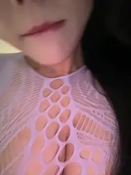 Snapshot of Serena-AU chatting on March 21, 8:19 am Serena-AU online show from March 21, 8:19 am