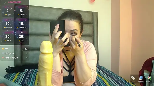 Snapshot of samanthaanderson_ chatting on January 10, 2:46 am samanthaanderson  online show from January 10, 2:46 am