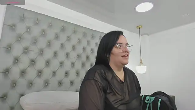 anette cooper online show from May 4, 4:30 am