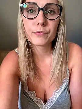 Leanymphoo online show from March 27, 10:48 am