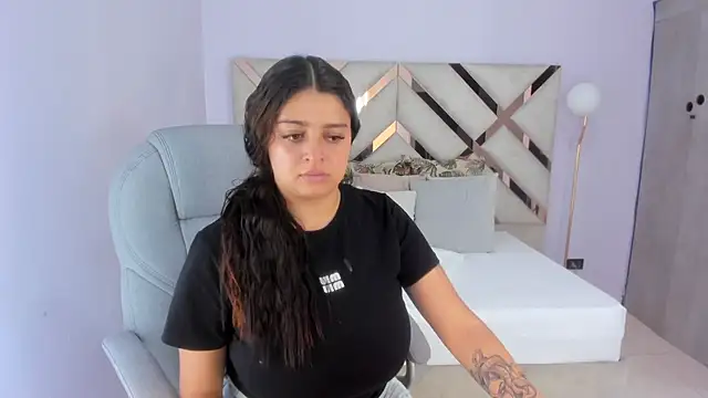 Snapshot of kylie_reyes chatting on June 30, 8:10 pm kylie reyes online show from June 30, 8:10 pm