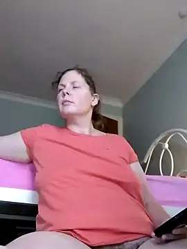 xxSexyBushLinnxx online show from December 17, 1:49 pm