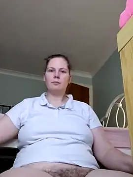 xxSexyBushLinnxx online show from January 21, 11:35 am