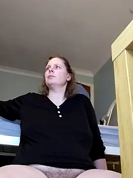 xxSexyBushLinnxx online show from February 13, 8:24 pm