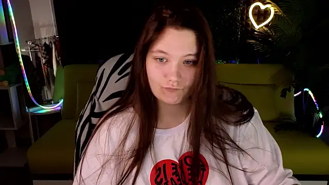 DjennaPalme online show from January 25, 1:43 am