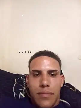 Snapshot of Linex06 chatting on February 26, 5:12 pm Linex06 online show from February 26, 5:12 pm