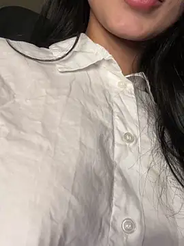 EvaMoet online show from December 30, 8:54 am