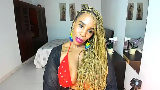 TAYLORR778 online show from February 5, 2:00 pm