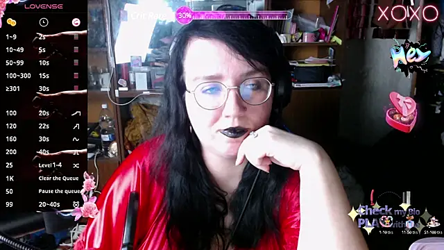 Snapshot of LeonaHarrison chatting on February 14, 8:59 pm LeonaHarrison online show from February 14, 8:59 pm