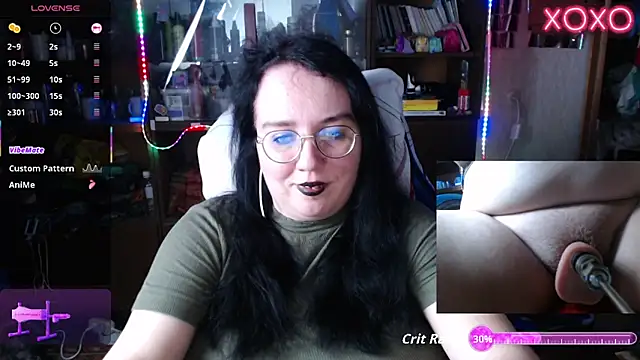 Snapshot of LeonaHarrison chatting on September 28, 9:53 pm LeonaHarrison online show from September 28, 9:53 pm