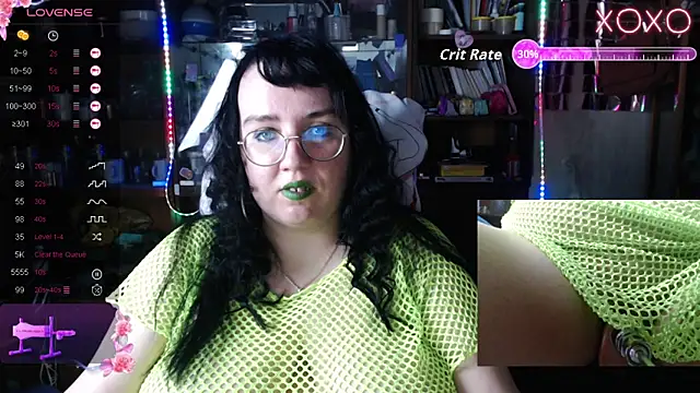 Snapshot of LeonaHarrison chatting on October 8, 2:31 am LeonaHarrison online show from October 8, 2:31 am