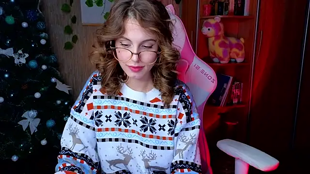 Snapshot of EdelineMaher chatting on January 4, 3:39 pm EdelineMaher online show from January 4, 3:39 pm