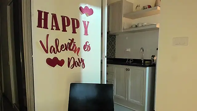 Snapshot of paulblack21 chatting on February 9, 7:18 pm paulblack21 online show from February 9, 7:18 pm