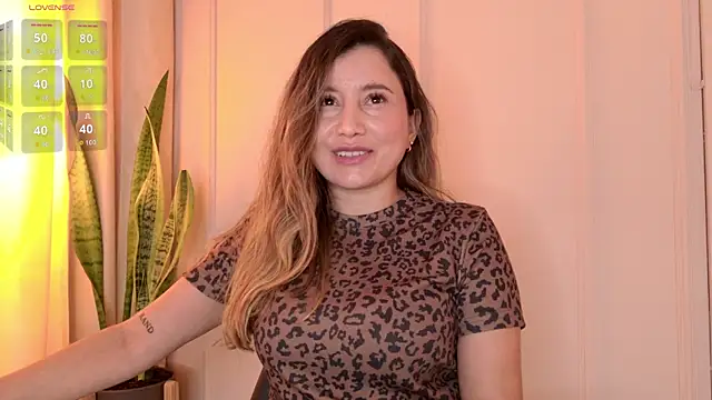 Angela smile online show from May 22, 9:53 pm