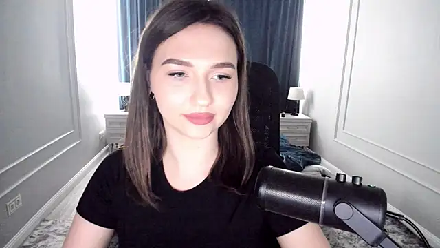 Snapshot of GracefulLook chatting on January 31, 10:31 am GracefulLook online show from January 31, 10:31 am