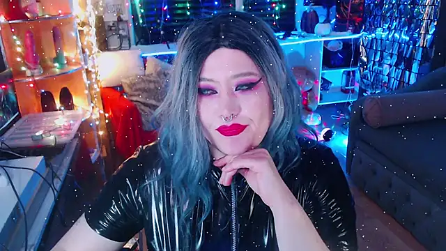 wickedxqueen online show from January 14, 4:36 am