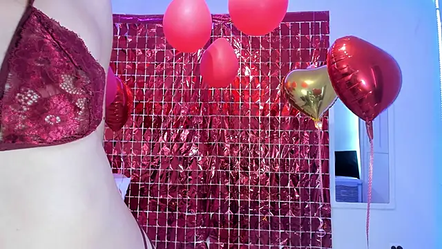 Snapshot of Estrella_Duran chatting on February 18, 7:52 pm Estrella Duran online show from February 18, 7:52 pm