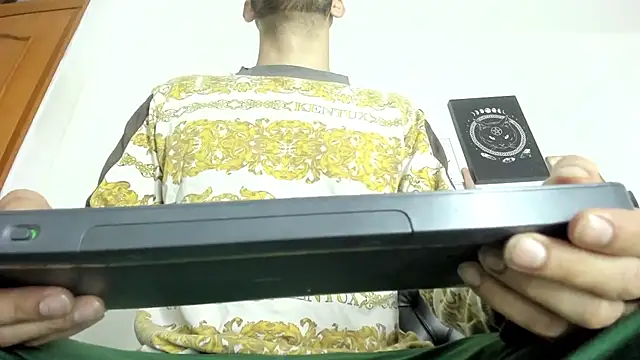 JohanyLatino online show from February 13, 11:28 am