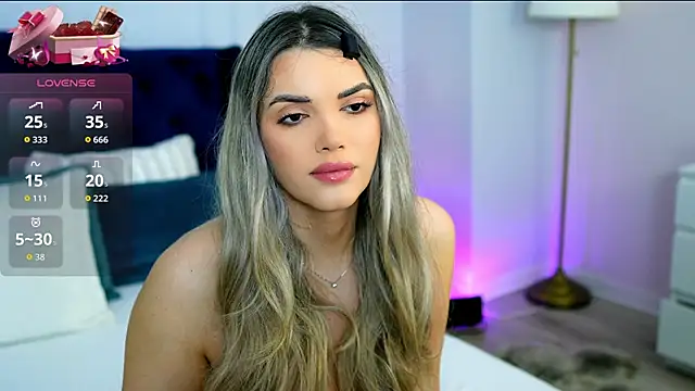 SophieAnn online show from March 3, 4:40 am