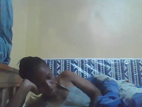 Smillie prety online show from April 17, 3:20 am